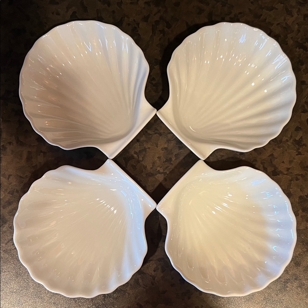 Chic White ceramic Shell-Shaped Plate Set - Picture 2 of 5